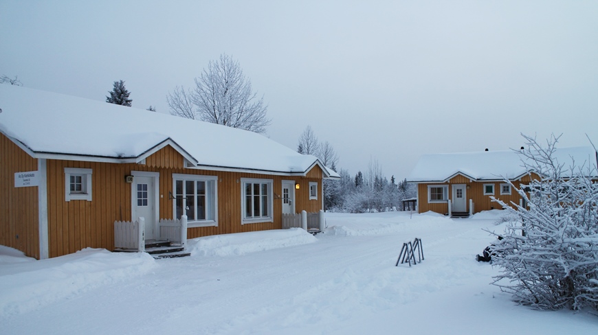 Nämä Kieringin Lomakylän lomahuoneistot soveltuvat erityisesti lapsiperheille tai pienille porukoille. Kuva: KivaaTekemistä.fi